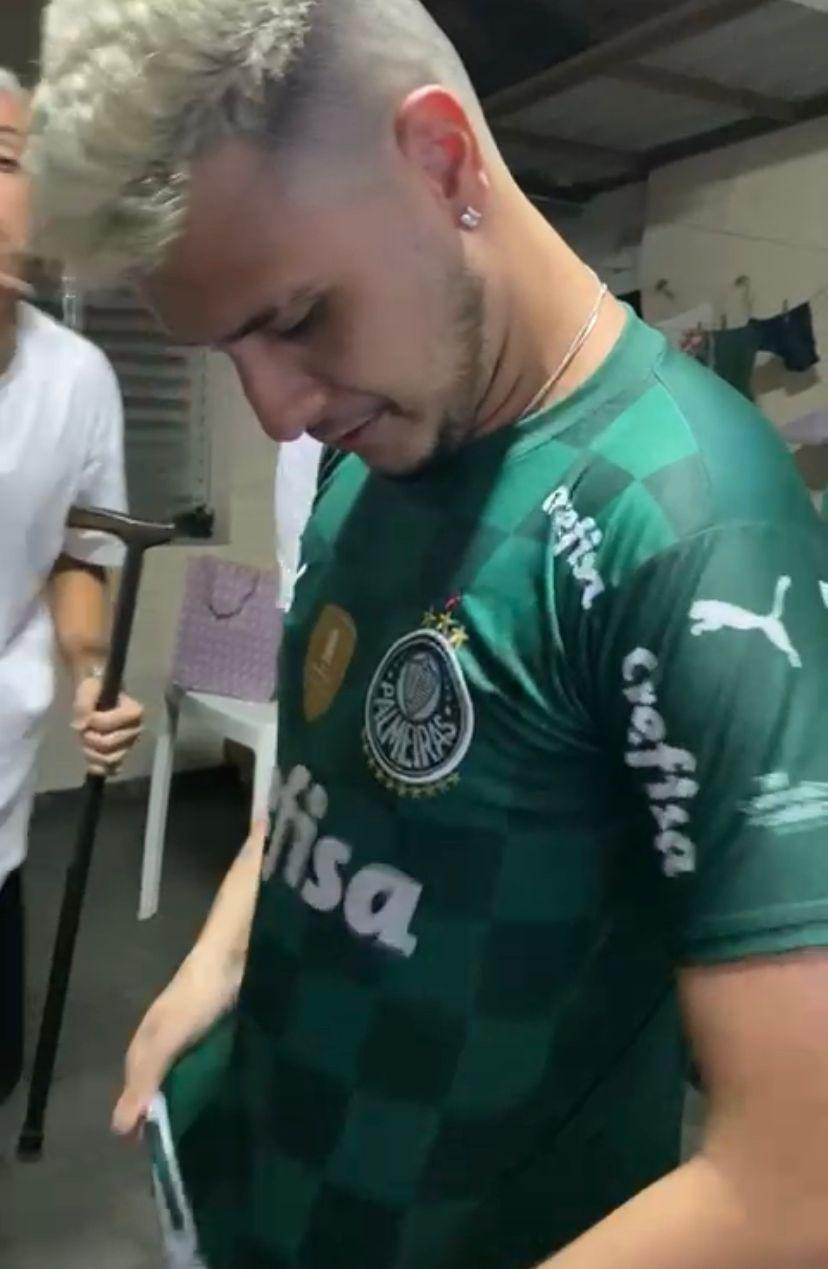 Recife com camisa do PALMEIRAS